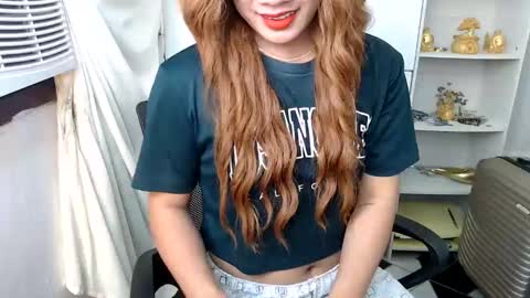 Snapshot of scarletxxxx chatting on January 2025 03:14:01 AM Queen Scarlet online show from January 2025 03:14:01 AM