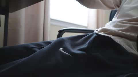 Skinny College Boy online show from February 2026 12:04:02 AM