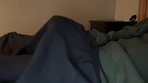 Snapshot of scb894682 chatting on June 2026 04:42:02 PM Skinny College Boy online show from June 2026 04:42:02 PM