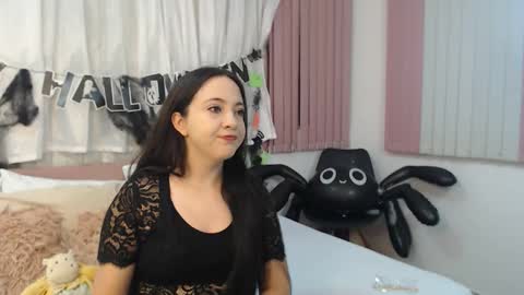 SCARLET online show from November 2025 11:56:01 AM