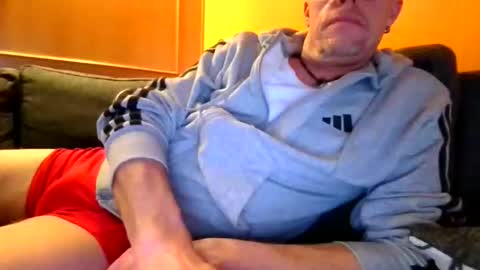 schmuhbaer1 online show from November 2025 03:07:02 PM