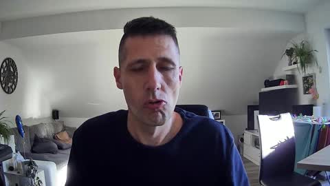 Snapshot of schnuckigeil chatting on March 2026 08:31:02 AM Dildomen online show from March 2026 08:31:02 AM