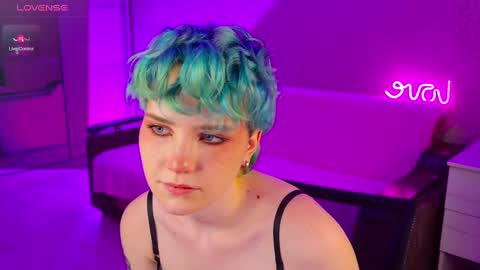 Rina online show from December 2024 01:10:01 PM