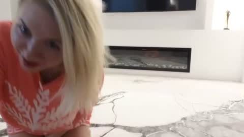 cindy desire online show from August 2026 07:16:01 PM