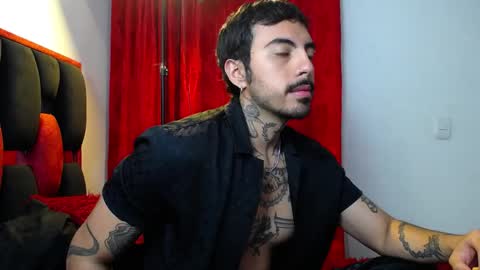 Alejandro help me to reach 200 thumps up online show from April 2026 07:36:02 AM