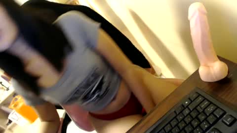 Snapshot of scorpio_babe chatting on June 2026 09:50:01 AM KEAN online show from June 2026 09:50:01 AM