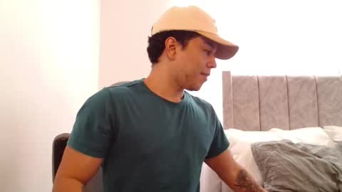 Twitter Scott brasher1 Instagram Camiloestuardo2 online show from October 2025 09:03:02 PM