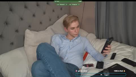 Snapshot of scottish_twink01 chatting on March 2026 08:46:02 PM danny online show from March 2026 08:46:02 PM