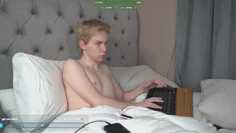 Snapshot of scottish_twink01 chatting on March 2026 12:22:01 PM danny online show from March 2026 12:22:01 PM
