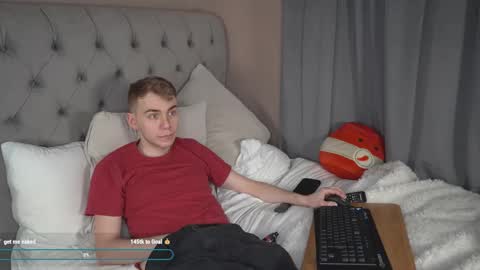Snapshot of scottish_twink01 chatting on March 2026 03:38:01 PM danny online show from March 2026 03:38:01 PM