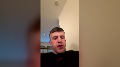 Snapshot of scottishguy220110 chatting on February 2026 04:33:01 PM scottishguy220110 online show from February 2026 04:33:01 PM