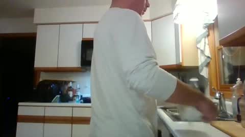 scottydoesntknow0 online show from December 2024 12:25:01 AM