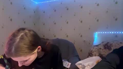 sdddisk online show from December 2024 06:02:01 PM