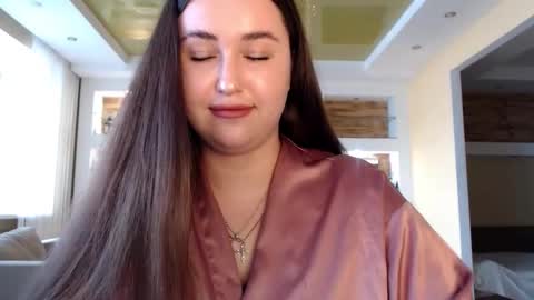 Elizabeth  online show from December 2024 09:45:02 AM