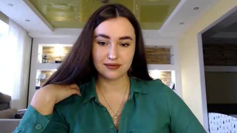 Elizabeth  online show from January 2025 08:32:02 AM