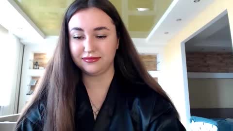 Elizabeth  online show from March 2025 09:38:01 AM