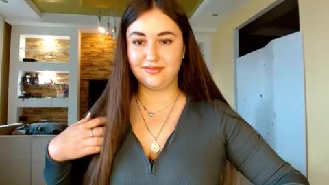 Elizabeth  online show from October 2025 08:06:01 AM