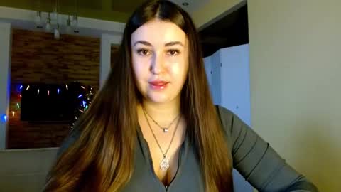 Elizabeth  online show from December 2025 07:14:02 AM