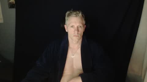 Sean Westwood online show from November 2025 10:19:02 PM