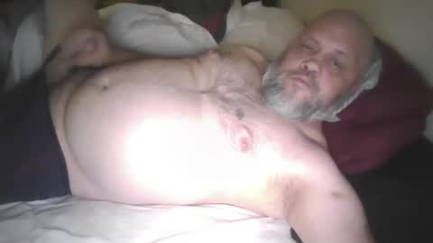 Snapshot of seasoned_silver_daddy chatting on March 2026 04:17:02 AM seasoned_silver_daddy online show from March 2026 04:17:02 AM