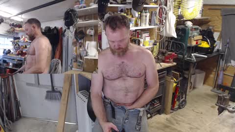 Snapshot of seattlemanwhore chatting on December 2024 08:18:02 PM Seattlemanwhore online show from December 2024 08:18:02 PM