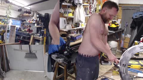 Snapshot of seattlemanwhore chatting on December 2024 10:24:01 PM Seattlemanwhore online show from December 2024 10:24:01 PM