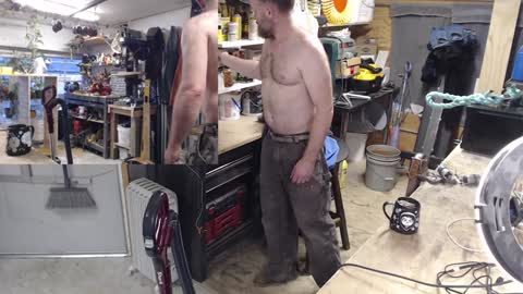 Snapshot of seattlemanwhore chatting on December 2024 07:28:02 PM Seattlemanwhore online show from December 2024 07:28:02 PM