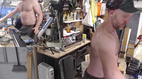 Snapshot of seattlemanwhore chatting on January 2025 06:37:02 PM Seattlemanwhore online show from January 2025 06:37:02 PM