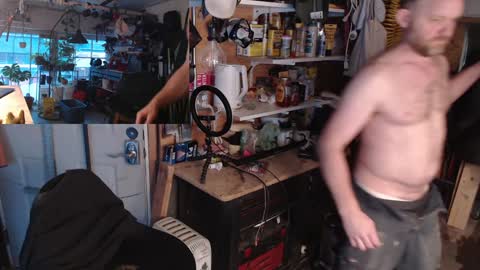 Snapshot of seattlemanwhore chatting on January 2025 05:21:01 PM Seattlemanwhore online show from January 2025 05:21:01 PM