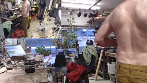 Snapshot of seattlemanwhore chatting on February 2025 08:30:01 PM Seattlemanwhore online show from February 2025 08:30:01 PM