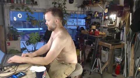 Snapshot of seattlemanwhore chatting on September 2025 02:20:01 PM Seattlemanwhore online show from September 2025 02:20:01 PM