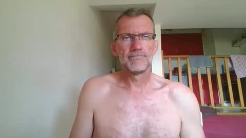 Snapshot of seb846894 chatting on May 2026 03:31:02 PM seb846894 online show from May 2026 03:31:02 PM