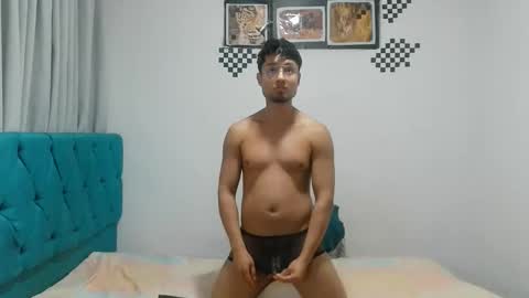 Snapshot of sebas_baby chatting on January 2026 01:22:02 AM SEBASTIAN online show from January 2026 01:22:02 AM