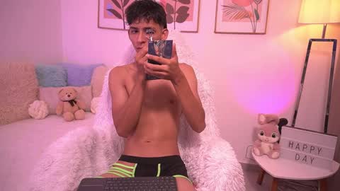 Sebastian Alvarez online show from February 2026 02:27:01 AM