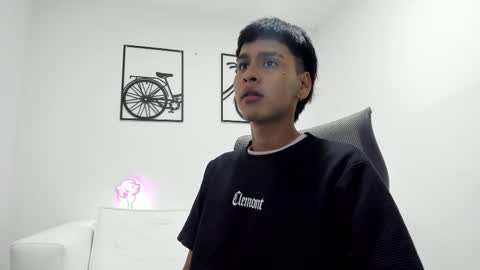 SEBASTIAN online show from October 2025 07:57:02 PM