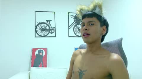 SEBASTIAN online show from November 2025 10:43:02 PM