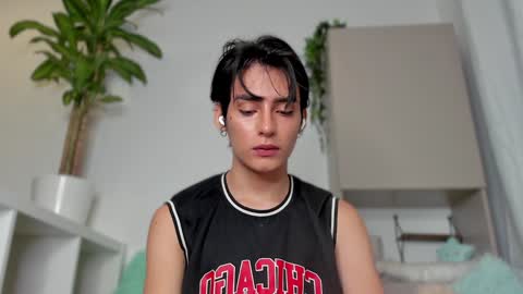 sebastian online show from January 2025 05:32:02 AM