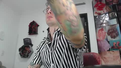 Snapshot of sebasbigdick_ chatting on February 2025 07:00:02 AM spityio instagram online show from February 2025 07:00:02 AM