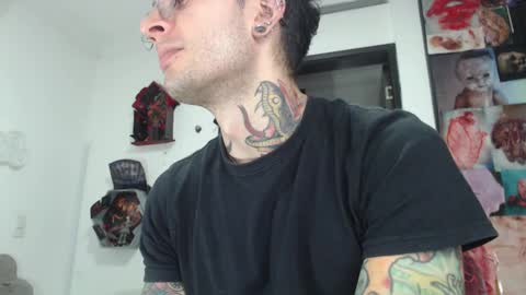 Snapshot of sebasbigdick_ chatting on February 2025 04:03:02 AM spityio instagram online show from February 2025 04:03:02 AM