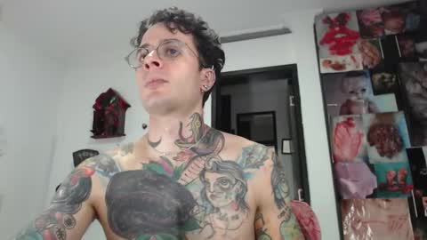Snapshot of sebasbigdick_ chatting on March 2025 03:13:01 AM spityio instagram online show from March 2025 03:13:01 AM