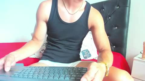 SEBAS  online show from February 2025 07:02:01 PM