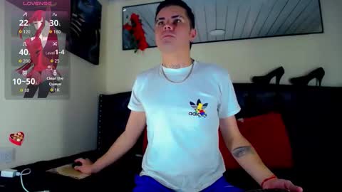 Sebastian online show from November 2025 07:49:02 PM