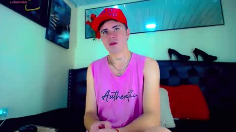 Sebastian online show from November 2025 06:53:01 PM