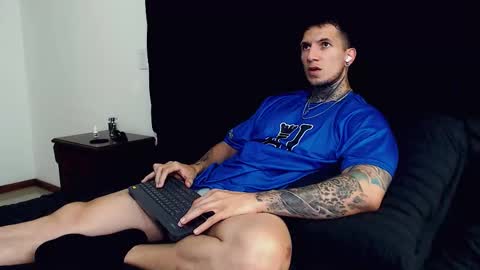 Sebastian online show from October 2025 08:49:01 PM