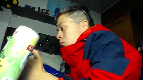 Snapshot of sebastian_posse chatting on April 2026 02:10:01 AM Myystiic online show from April 2026 02:10:01 AM
