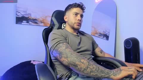 Lucian Sinclair online show from December 2024 11:31:01 PM