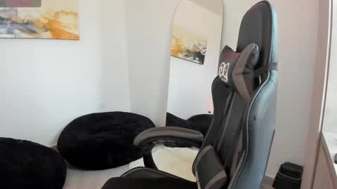 Lucian Sinclair online show from January 2025 09:35:02 PM