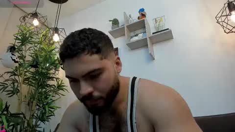 Instagram jeanpaulfit  online show from November 2025 10:32:02 PM