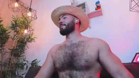 Snapshot of sebastianvilla__ chatting on June 2026 08:00:02 PM Instagram jeanpaulfit online show from June 2026 08:00:02 PM