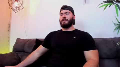 Snapshot of sebastianvilla__ chatting on July 2026 10:44:02 PM Instagram jeanpaulfit online show from July 2026 10:44:02 PM